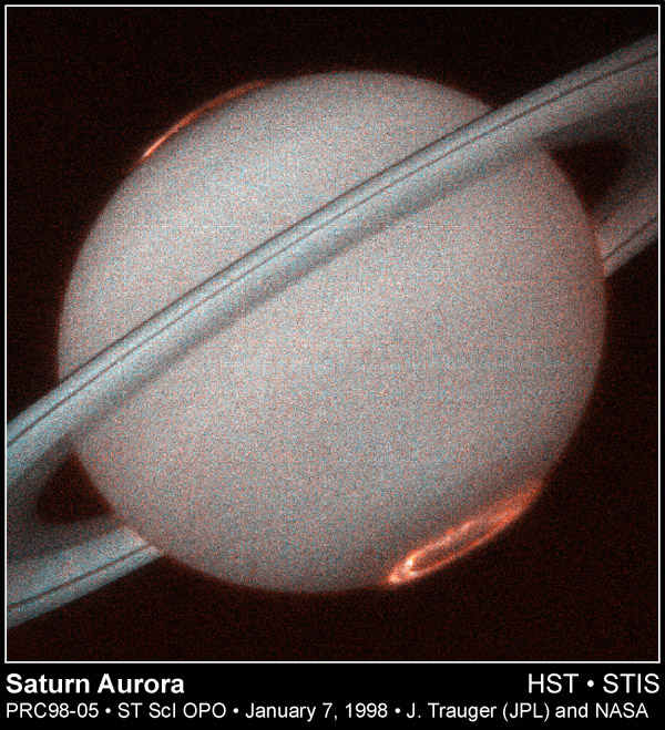 Hubble-Saturn.jpg (213808 bytes)